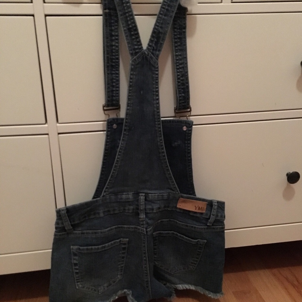 Overall - Picture 2 of 4